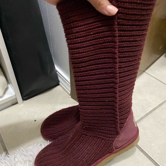 UGGS💕 - Picture 5 of 5